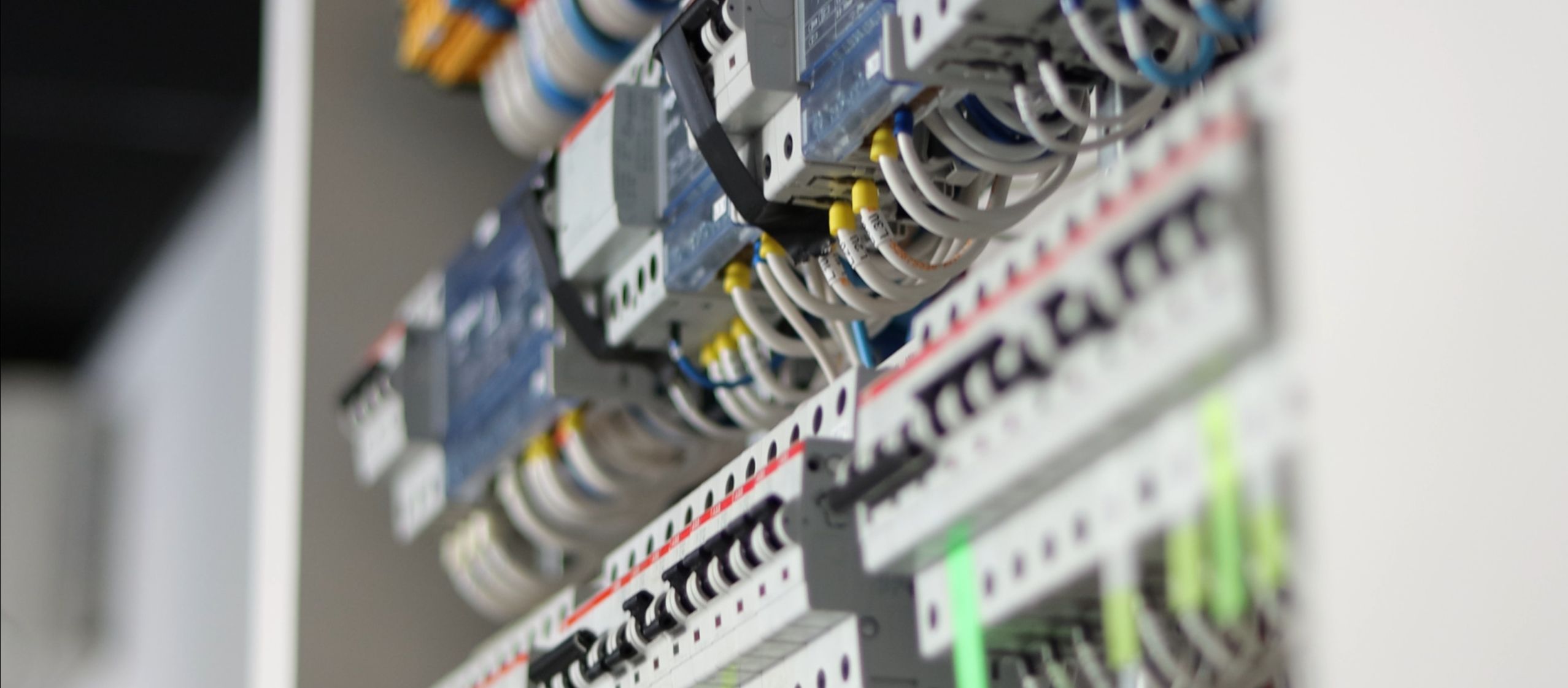 Elektrotechnik und Schaltanlage im Detail